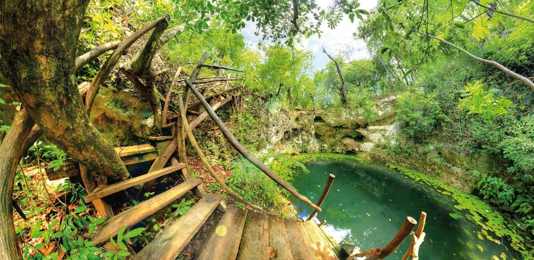 Cenote in Cancun