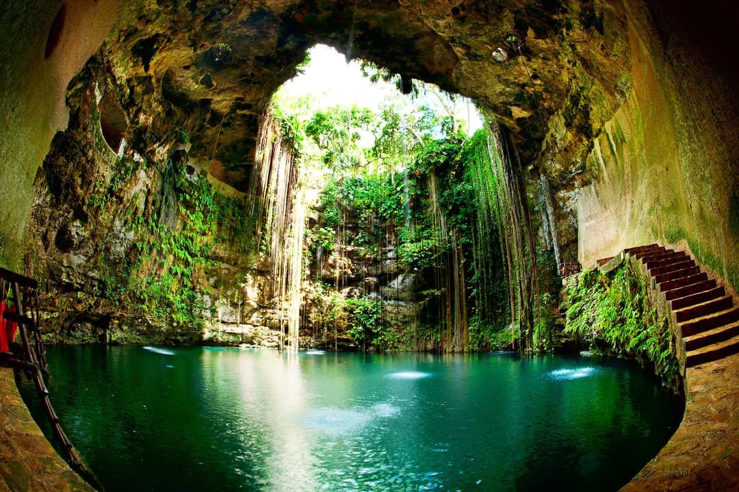 Cenote Tulum depths